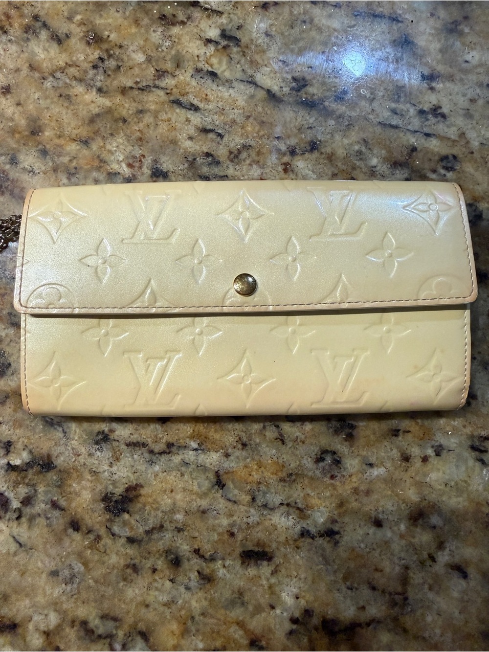 Louis Vuitton Light Cream Vernis Embossed Monogram Long Wallet